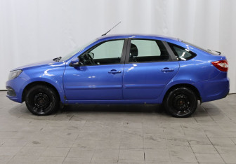 Подержанный автомобиль LADA (ВАЗ) Granta Hatchback 2019 года (8 фото)