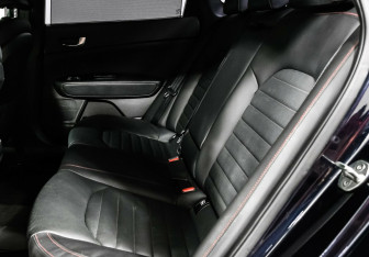 Подержанный автомобиль Kia Optima Sedan 2018 года (10 фото)