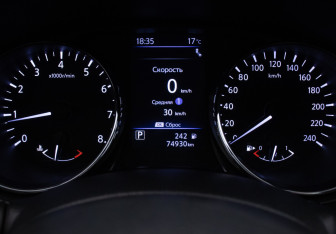 Подержанный автомобиль Nissan Qashqai 2021 года (12 фото)