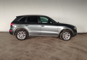 Подержанный автомобиль Audi Q5 2015 года (4 фото)