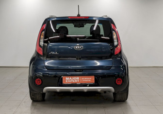Подержанный автомобиль Kia Soul 2017 года (6 фото)