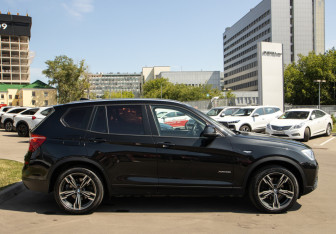 Подержанный автомобиль BMW X3 2014 года (3 фото)