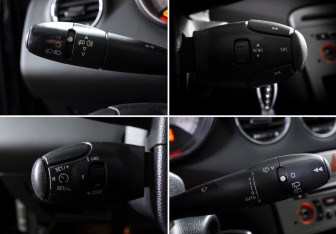 Подержанный автомобиль Peugeot 308 Hatchback 2008 года (16 фото)