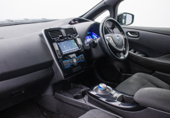 Подержанный автомобиль Nissan Leaf 2016 года (9 фото)