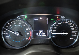 Подержанный автомобиль Subaru Forester Suv 2017 года (12 фото)