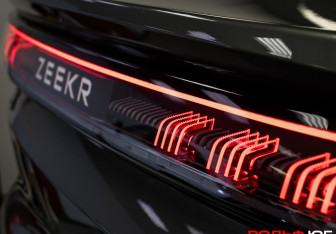 Подержанный автомобиль Zeekr 001 2024 года (36 фото)