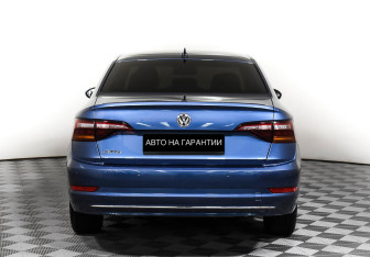 Подержанный автомобиль Volkswagen Jetta Sedan 2020 года (6 фото)