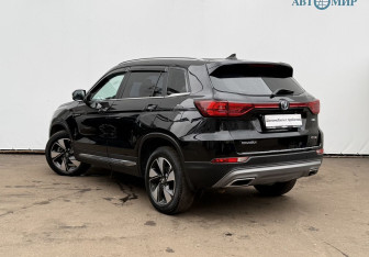 Подержанный автомобиль Changan CS75 2020 года (7 фото)