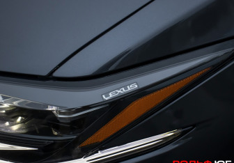 Подержанный автомобиль Lexus ES 2021 года (28 фото)