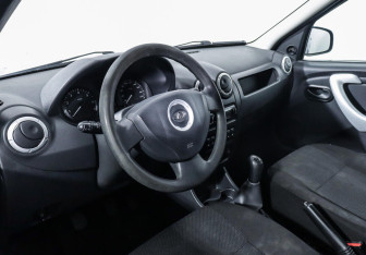 Подержанный автомобиль LADA (ВАЗ) Largus Wagon 2015 года (7 фото)