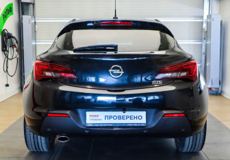 Подержанный автомобиль Opel Astra Hatchback 2012 года (5 фото)