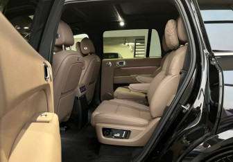 Новый LiXiang L9 2025 (8 фото)