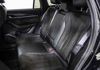 Подержанный автомобиль Geely Monjaro 2024 года (16 фото)