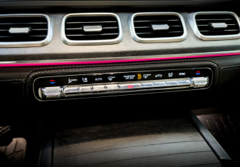 Подержанный автомобиль Mercedes-Benz GLE 2019 года (26 фото)