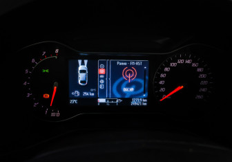 Подержанный автомобиль Ford Mondeo Sedan 2011 года (16 фото)