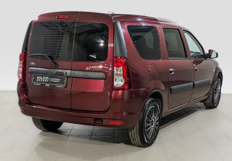 Подержанный автомобиль LADA (ВАЗ) Largus Wagon 2014 года (5 фото)