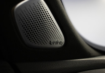 Подержанный автомобиль Geely Monjaro 2023 года (24 фото)