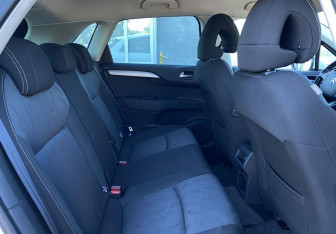 Подержанный автомобиль Citroen C4 Hatchback 2012 года (21 фото)