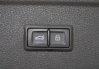 Подержанный автомобиль Audi Q5 2017 года (29 фото)