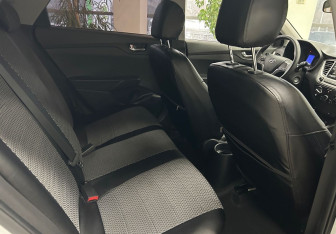 Подержанный автомобиль Hyundai Solaris Sedan 2021 года (11 фото)