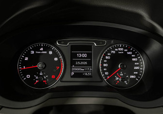 Подержанный автомобиль Audi Q3 2013 года (11 фото)