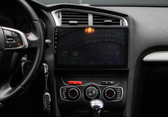 Подержанный автомобиль Citroen C4 Sedan 2013 года (10 фото)
