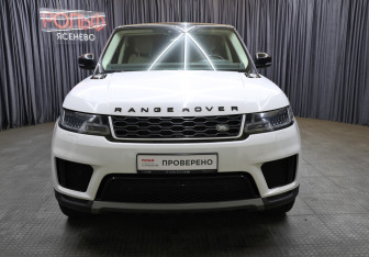 Подержанный автомобиль Land Rover Range Rover Sport 2018 года (2 фото)