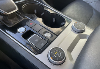 Подержанный автомобиль Volkswagen Touareg 2019 года (18 фото)