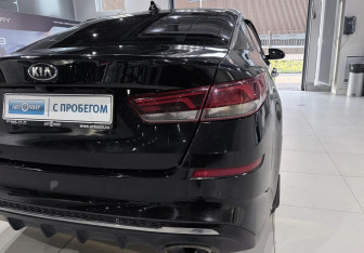 Подержанный автомобиль Kia Optima Sedan 2020 года (8 фото)