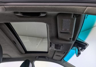 Подержанный автомобиль Lexus LS 2011 года (22 фото)