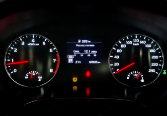 Подержанный автомобиль Kia Seltos 2022 года (13 фото)