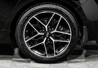 Подержанный автомобиль Kia Optima Sedan 2018 года (7 фото)