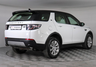 Подержанный автомобиль Land Rover Discovery Sport 2015 года (5 фото)