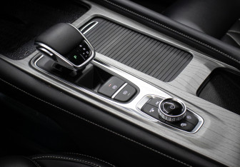 Подержанный автомобиль Chery Arrizo 8 2023 года (21 фото)