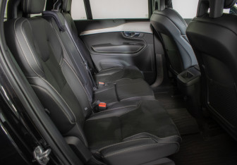 Подержанный автомобиль Volvo XC90 2021 года (10 фото)