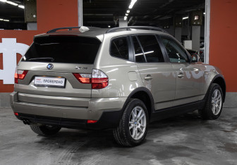 Подержанный автомобиль BMW X3 2008 года (5 фото)