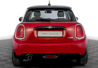 Подержанный автомобиль MINI Hatch 2018 года (6 фото)