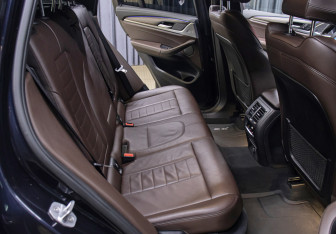 Подержанный автомобиль BMW X3 2019 года (12 фото)