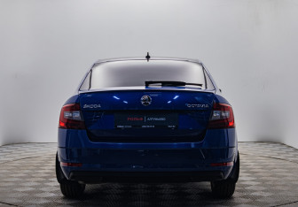 Подержанный автомобиль Skoda Octavia Liftback 2019 года (4 фото)
