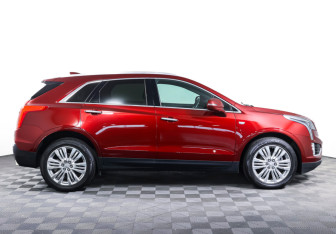 Подержанный автомобиль Cadillac XT5 2017 года (4 фото)