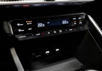 Подержанный автомобиль Kia K5 2021 года (27 фото)