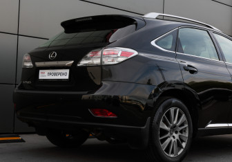 Подержанный автомобиль Lexus RX 2011 года (24 фото)