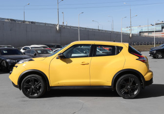 Подержанный автомобиль Nissan Juke 2017 года (8 фото)