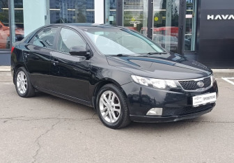 Подержанный автомобиль Kia Cerato Sedan 2010 года (3 фото)