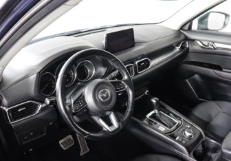 Подержанный автомобиль Mazda CX-5 2021 года (9 фото)