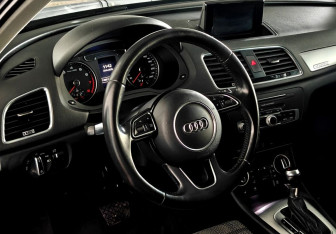 Подержанный автомобиль Audi Q3 2015 года (15 фото)