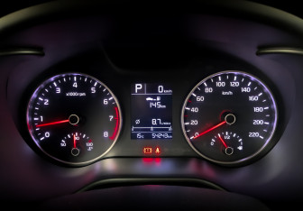 Подержанный автомобиль Kia Rio Hatchback 2019 года (13 фото)