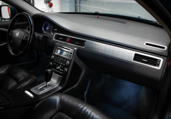 Подержанный автомобиль Volvo XC70 2008 года (23 фото)