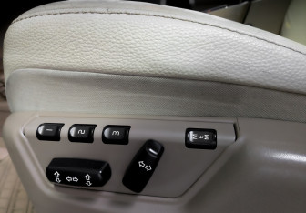 Подержанный автомобиль Volvo XC90 2014 года (21 фото)