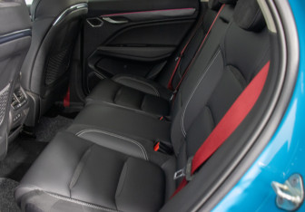 Подержанный автомобиль Geely Tugella 2020 года (11 фото)